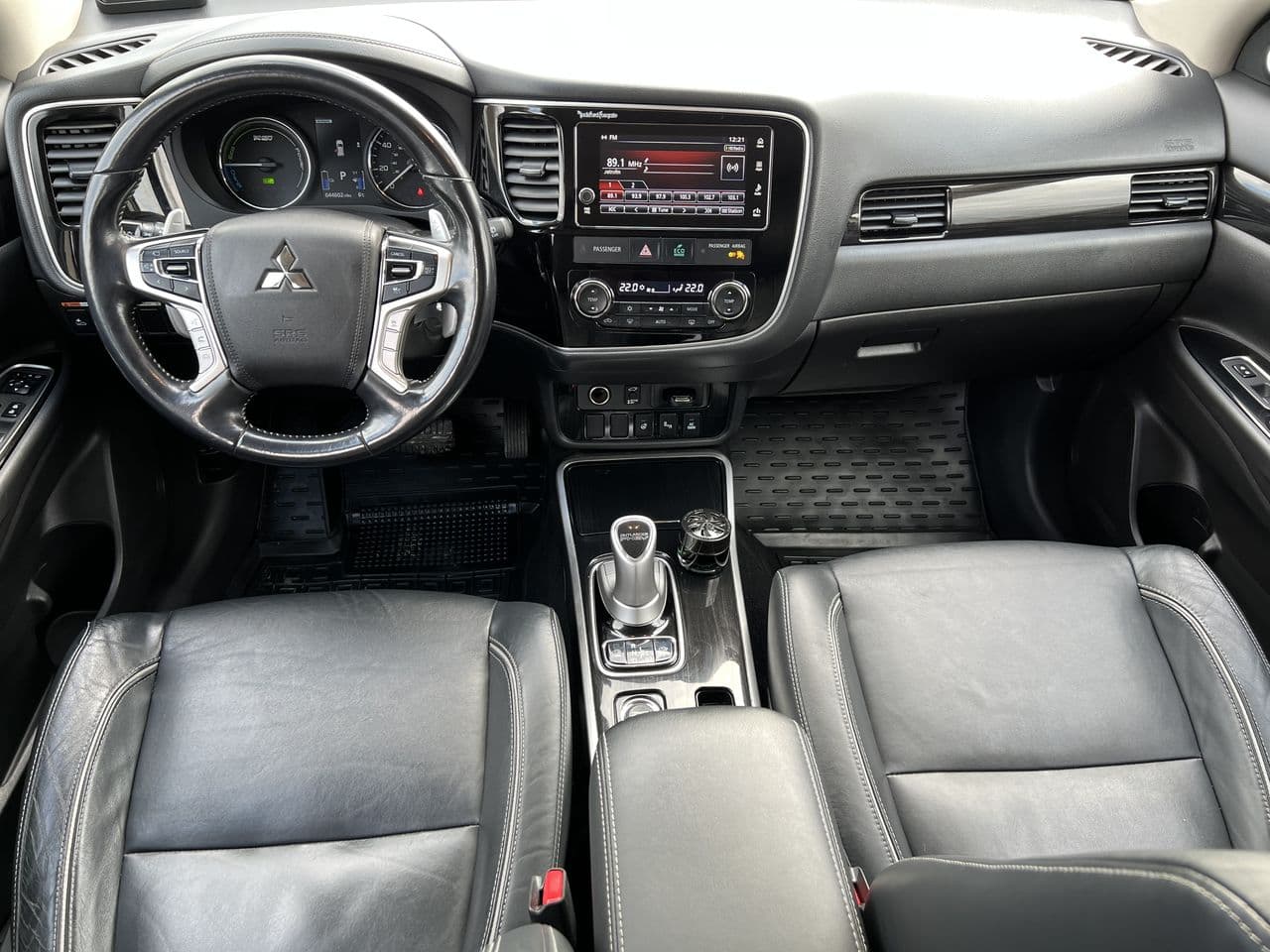 Mitsubishi Outlander 2018 — Миниатюра 13