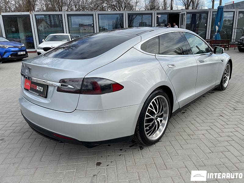 Tesla Model S 2013 — Миниатюра 8