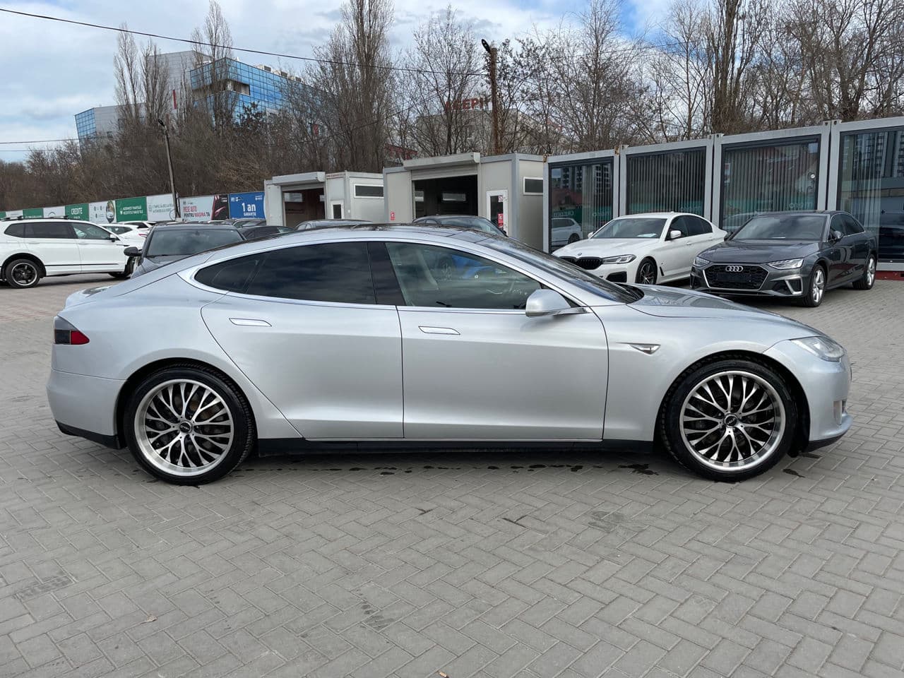 Tesla Model S 2013 — Миниатюра 4