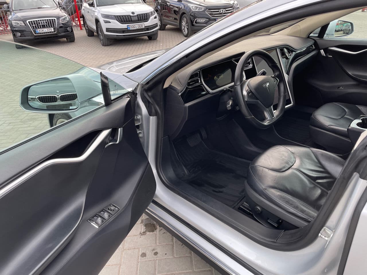 Tesla Model S 2013 — Миниатюра 12
