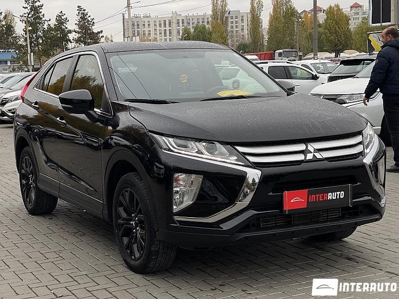 2018 Mitsubishi Eclipse Cross — Miniatură 2