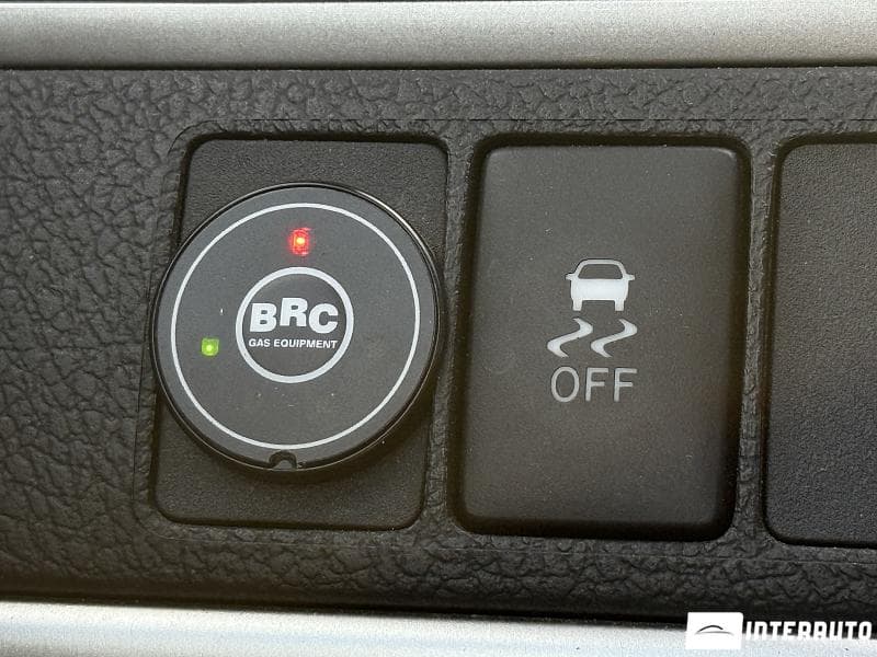 Toyota Camry 2011 — Миниатюра 9