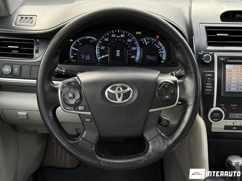 Toyota Camry 2011 — Миниатюра 10