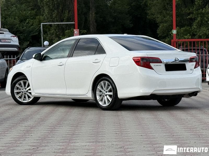 Toyota Camry 2011 — Миниатюра 3