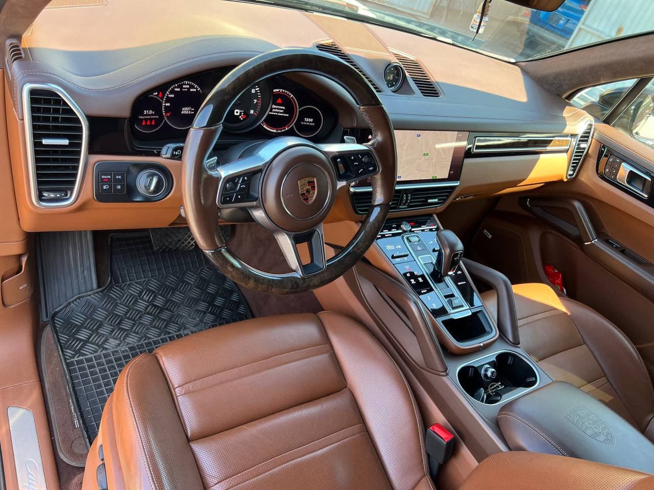 Porsche Cayenne 2022 — Миниатюра 11