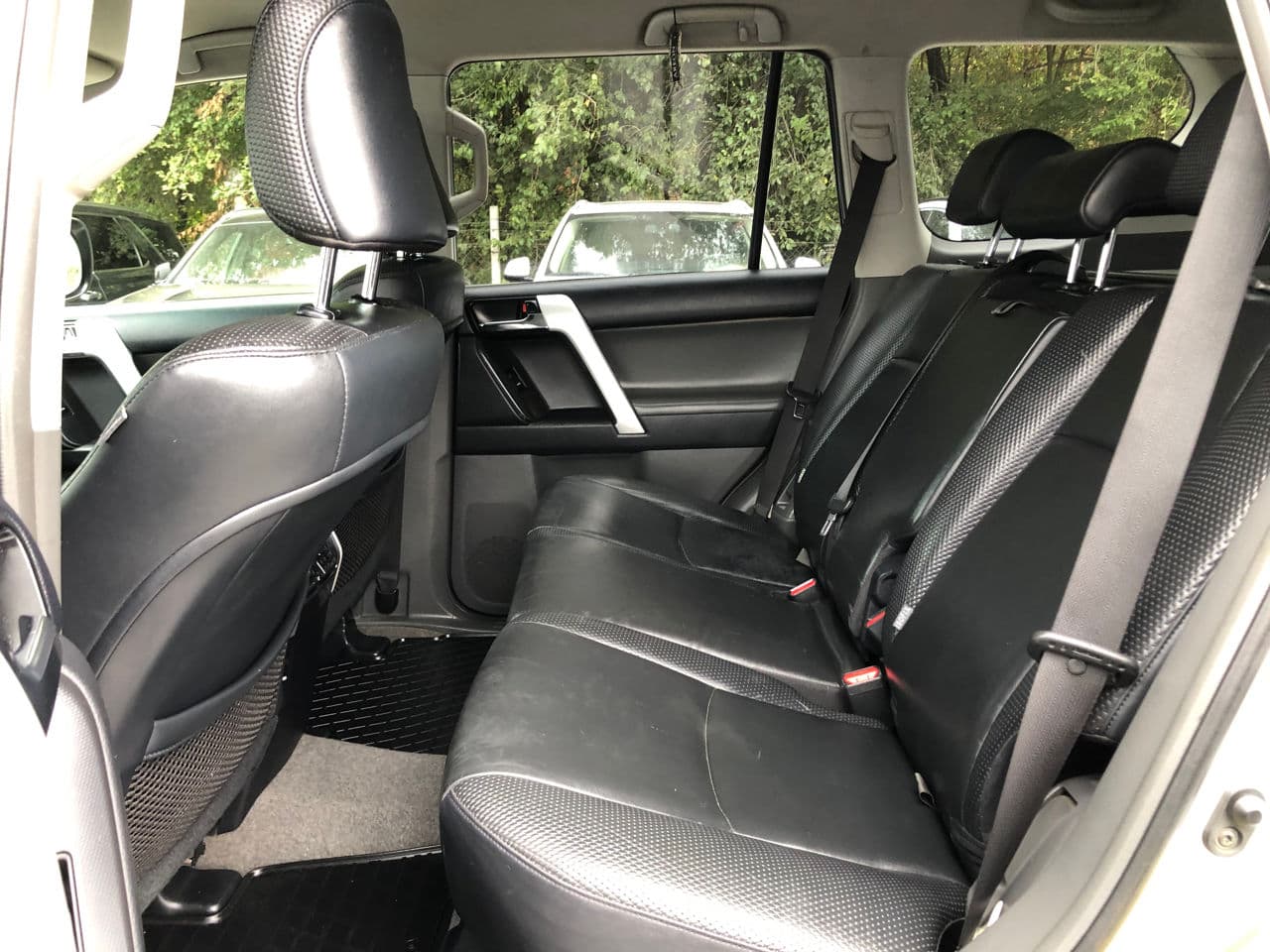 Toyota Land Cruiser Prado 2010 — Миниатюра 8