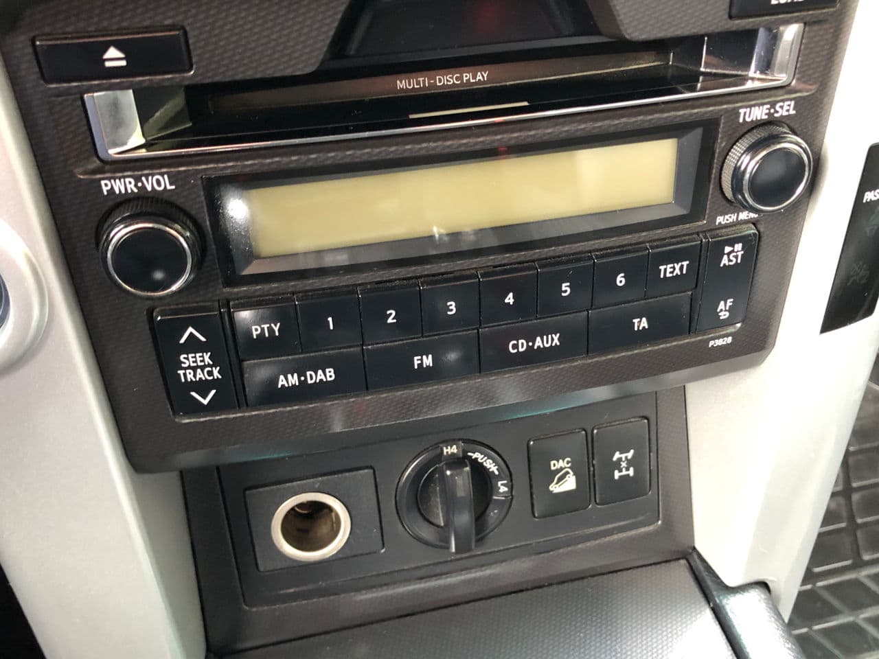 Toyota Land Cruiser Prado 2010 — Миниатюра 14