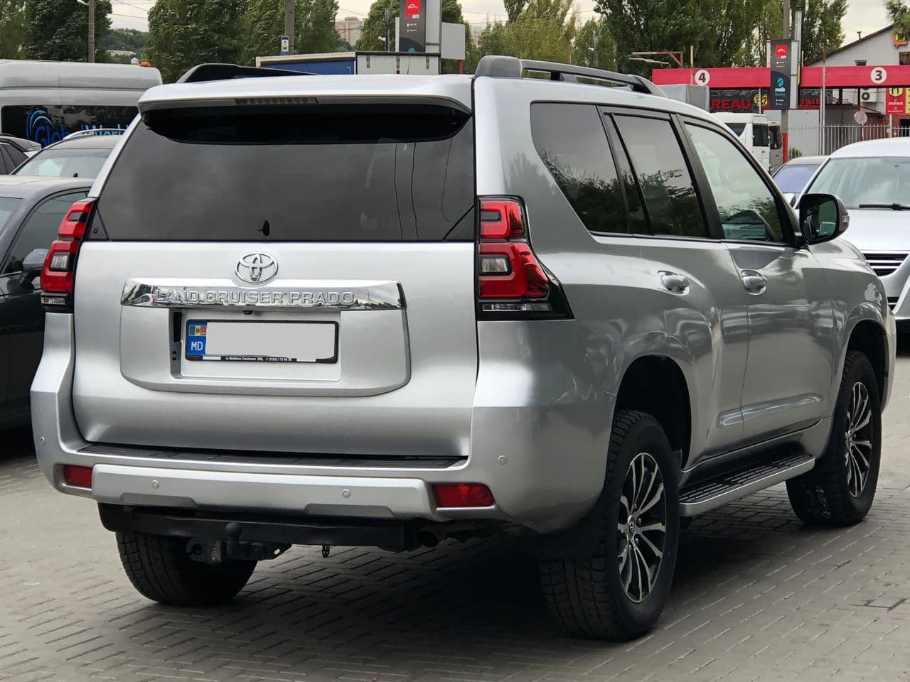 Toyota Land Cruiser Prado 2010 — Миниатюра 2