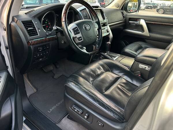 Toyota Land Cruiser 2013 — Миниатюра 6