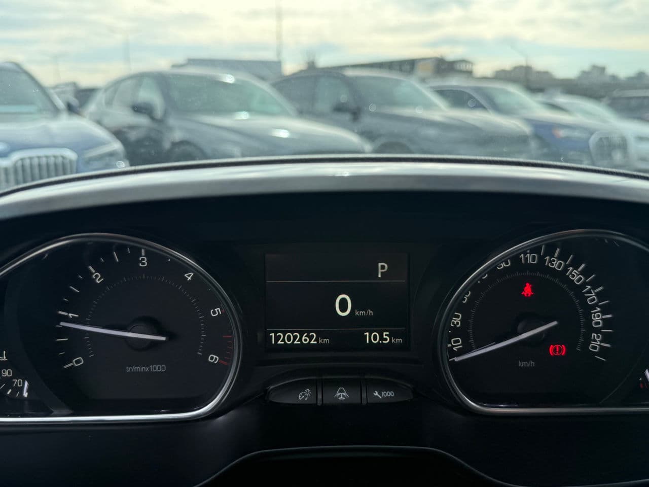 Peugeot 2008 2019 — Миниатюра 8
