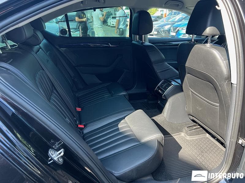 Skoda Superb 2018 — Миниатюра 17