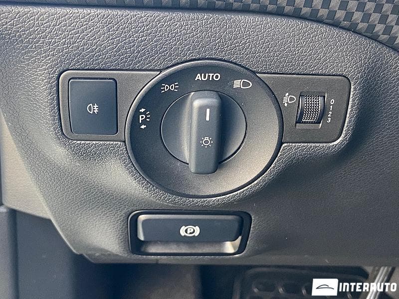 Mercedes A 160 2015 — Миниатюра 9