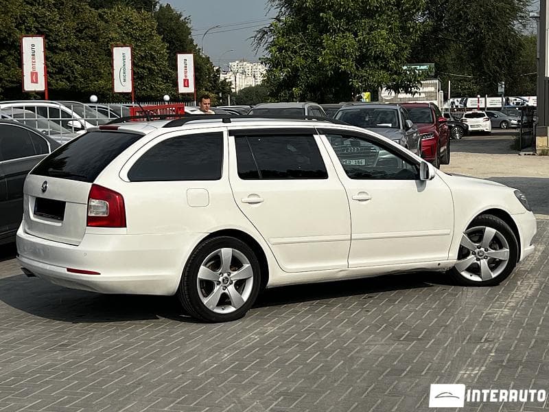 2011 Skoda Octavia — Miniatură 3