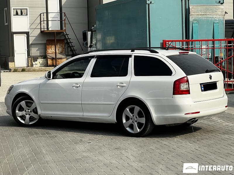 2011 Skoda Octavia — Miniatură 4