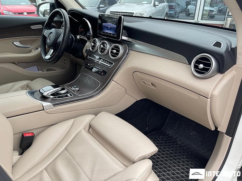 Mercedes GLC 250 Coupe 2018 — Миниатюра 16
