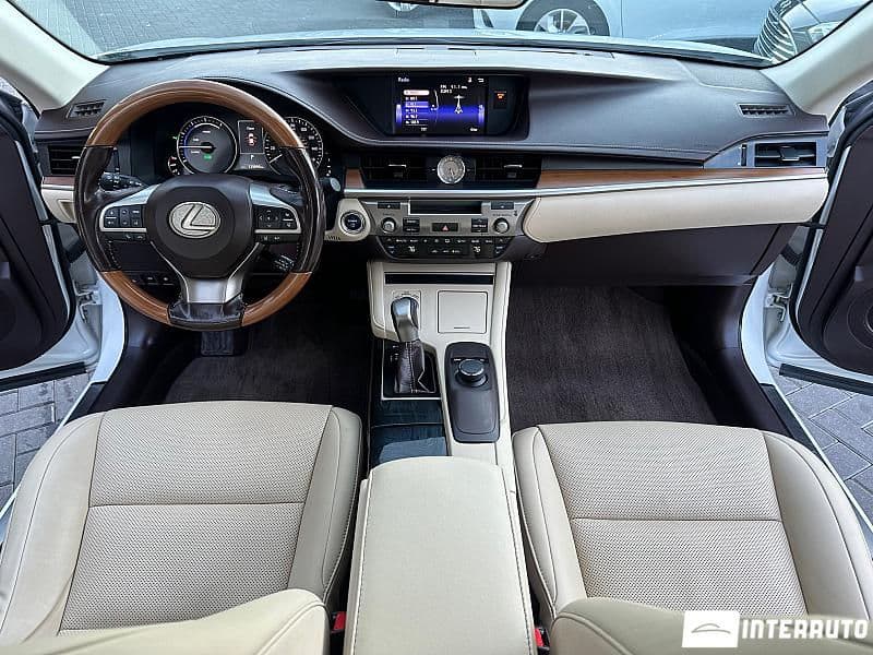 Lexus ES 300h 2016 — Миниатюра 7