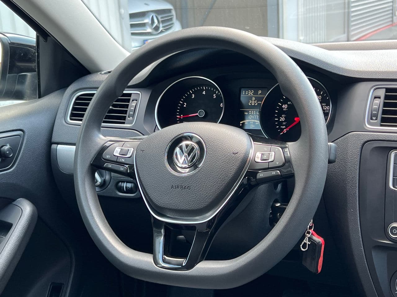 Volkswagen Jetta 2017 — Миниатюра 11