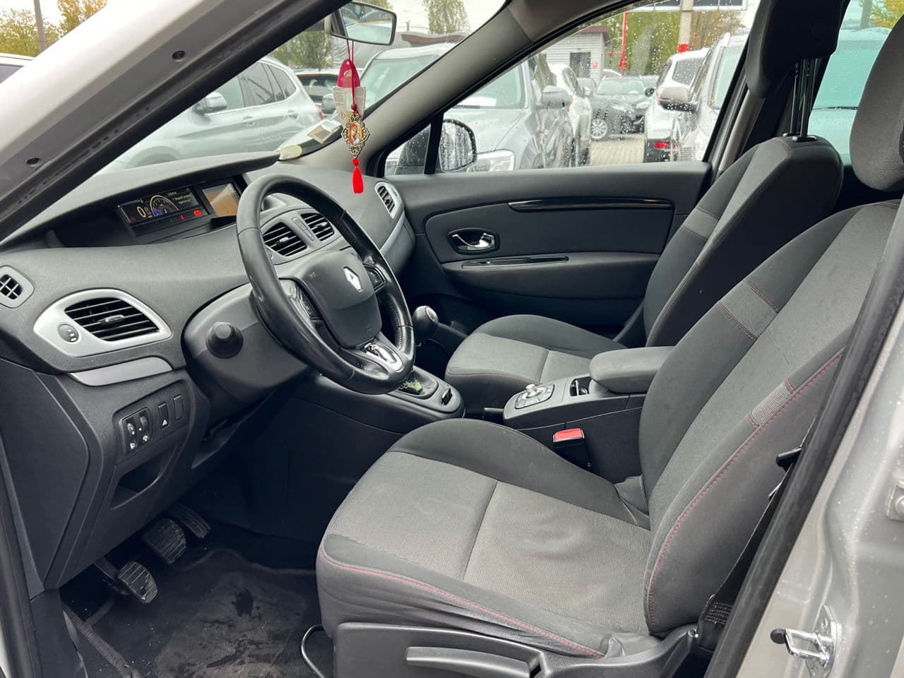 Renault Grand Scenic 2013 — Миниатюра 5