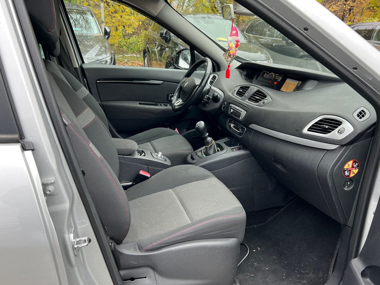 Renault Grand Scenic 2013 — Миниатюра 15