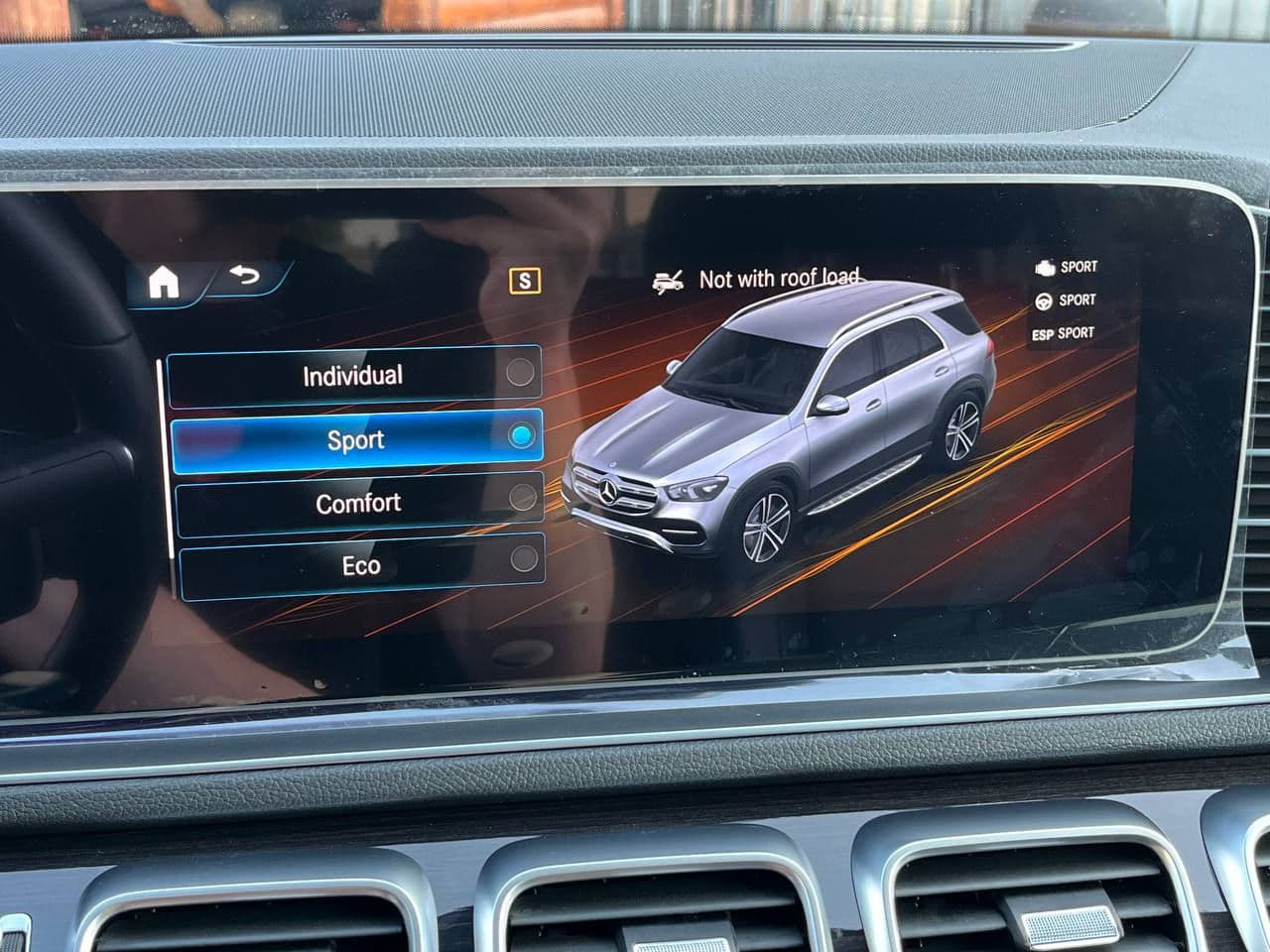Mercedes GLE 300d 2022 — Миниатюра 11