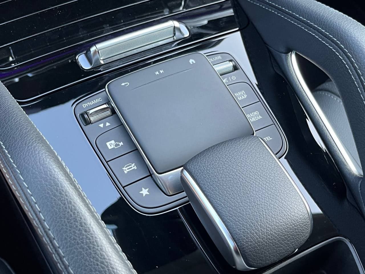 Mercedes GLE 300d 2022 — Миниатюра 17