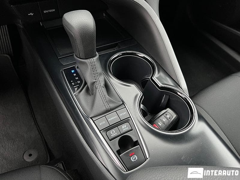 2020 Toyota Camry — Miniatură 18