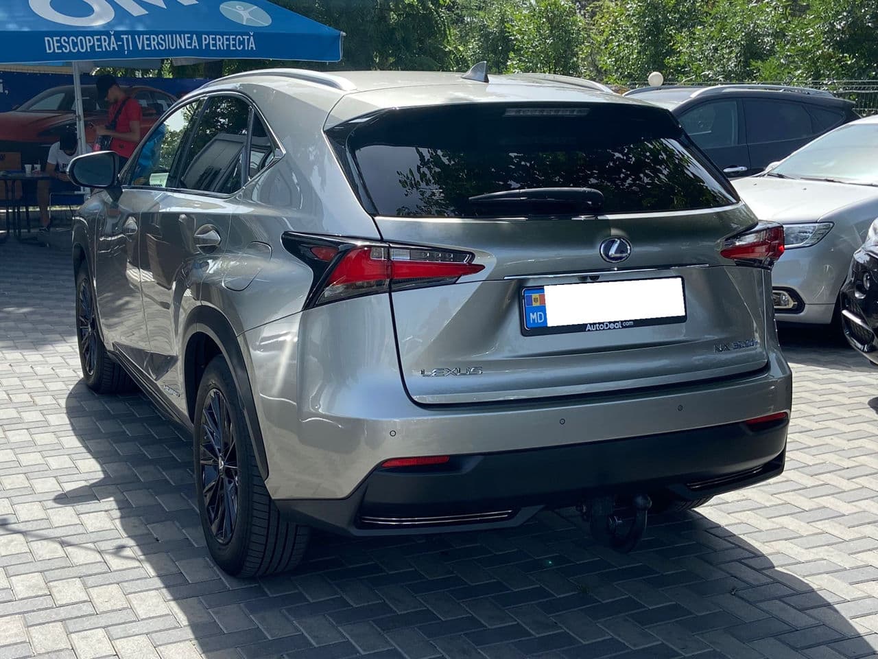 Lexus NX 300H 2016 — Миниатюра 4