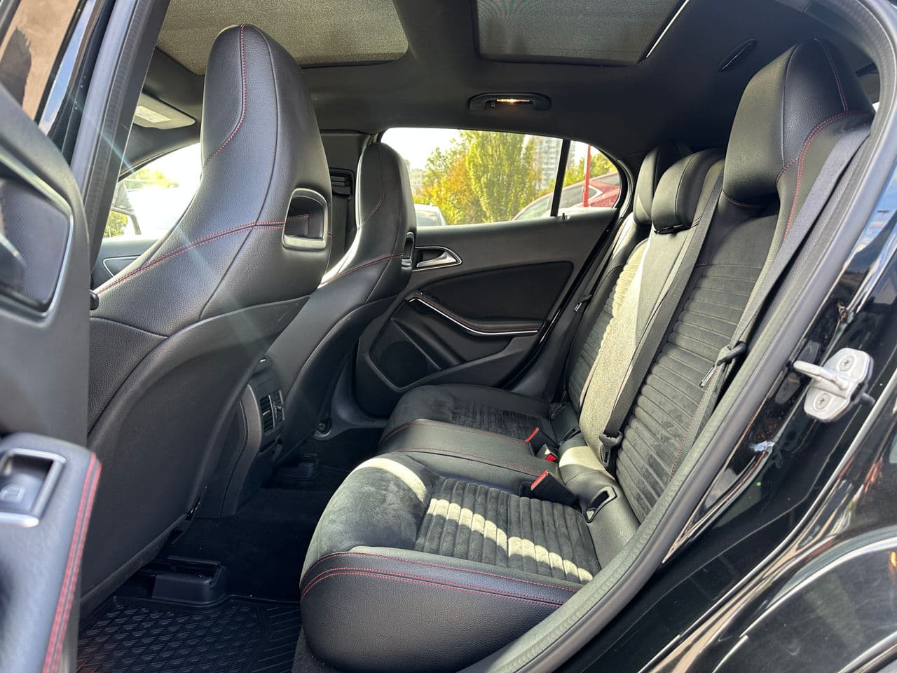 Mercedes GLA 220 2016 — Миниатюра 14