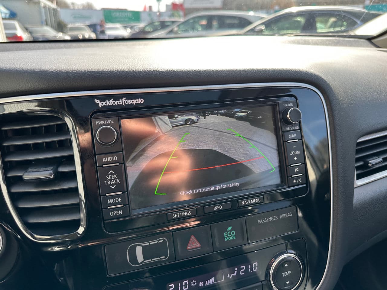 Mitsubishi Outlander 2014 — Миниатюра 10