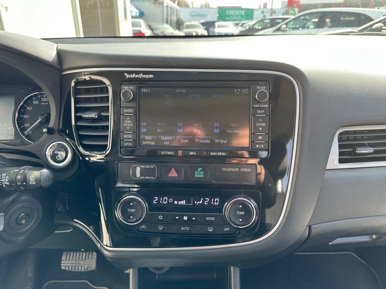 Mitsubishi Outlander 2014 — Миниатюра 11