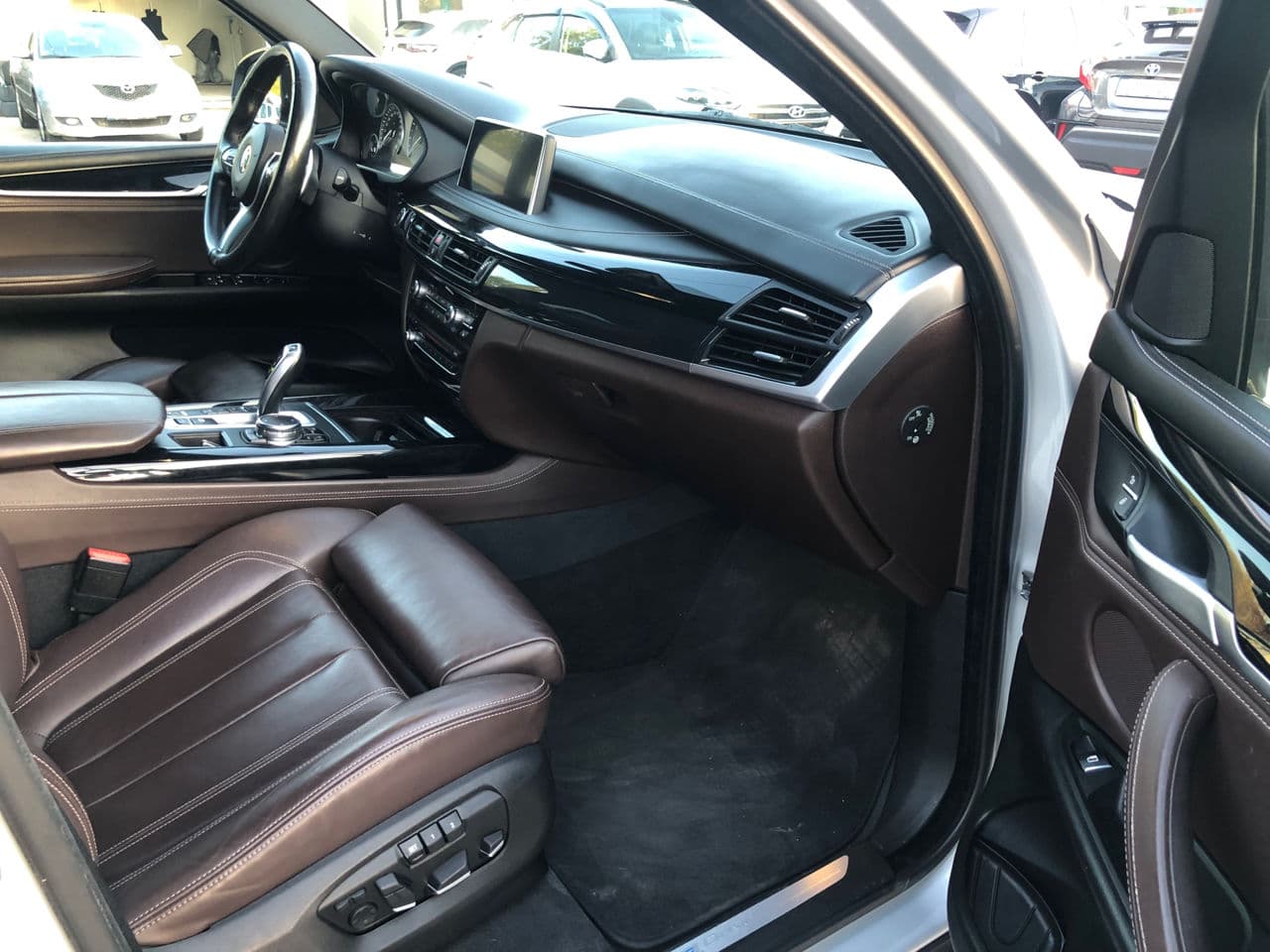 BMW X5 4.0e 2015 — Миниатюра 15