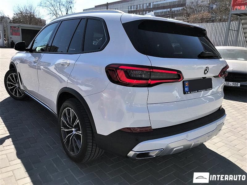 BMW X5 4.0i 2018 — Миниатюра 4