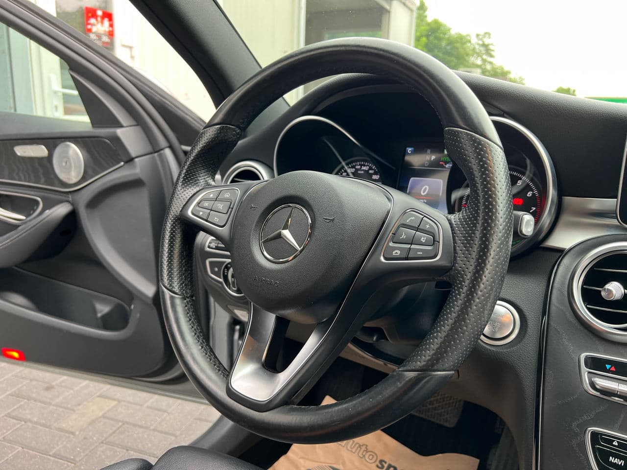 Mercedes C 350e 2015 — Миниатюра 10