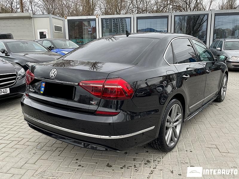 2016 Volkswagen Passat — Miniatură 3