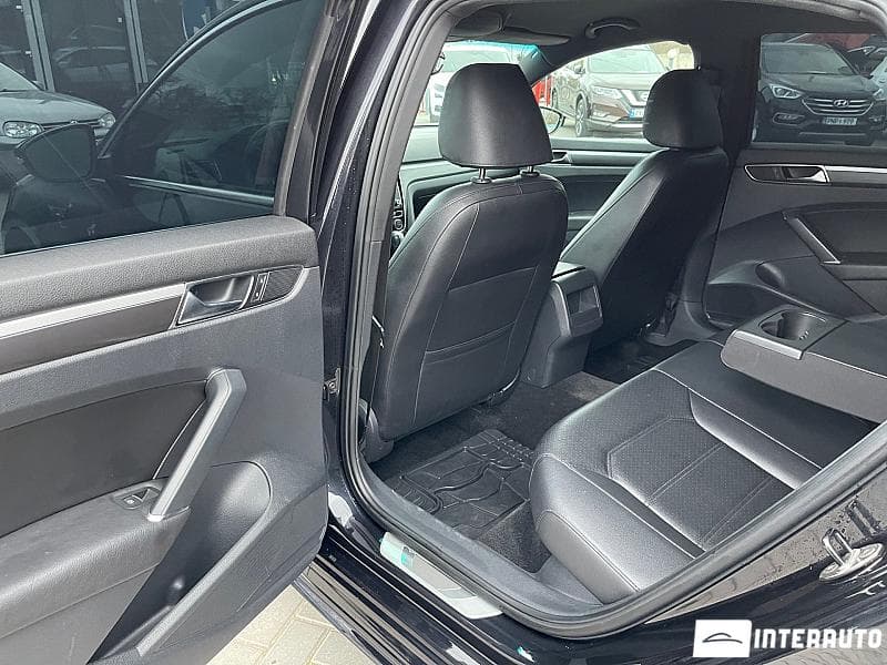 2016 Volkswagen Passat — Miniatură 17