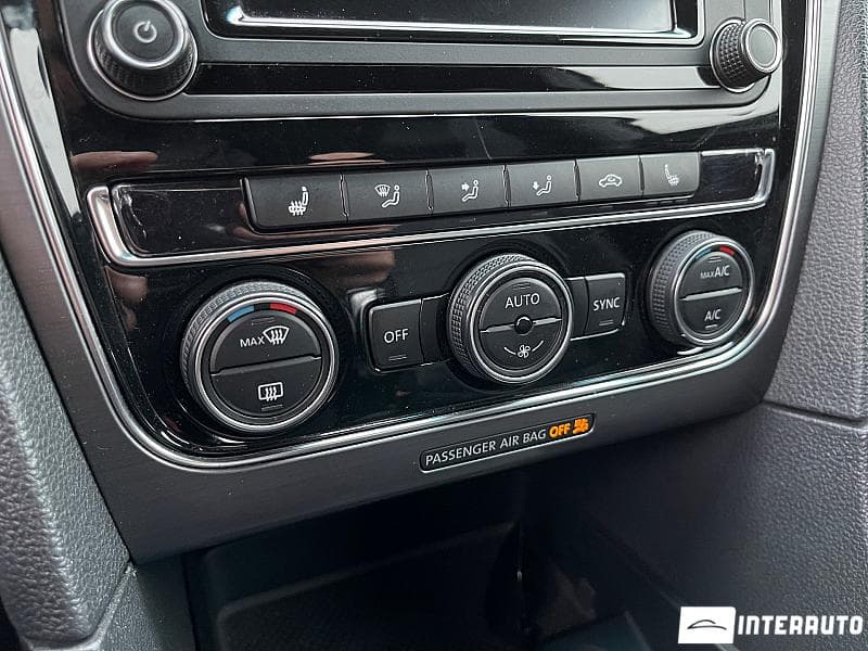 2016 Volkswagen Passat — Miniatură 14