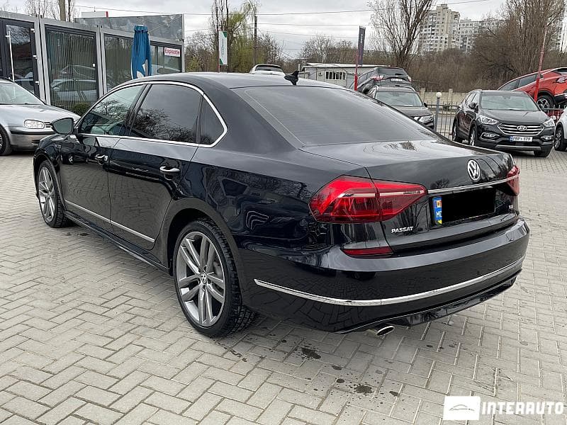 2016 Volkswagen Passat — Miniatură 4