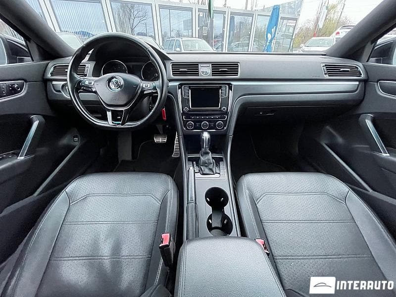 2016 Volkswagen Passat — Miniatură 8