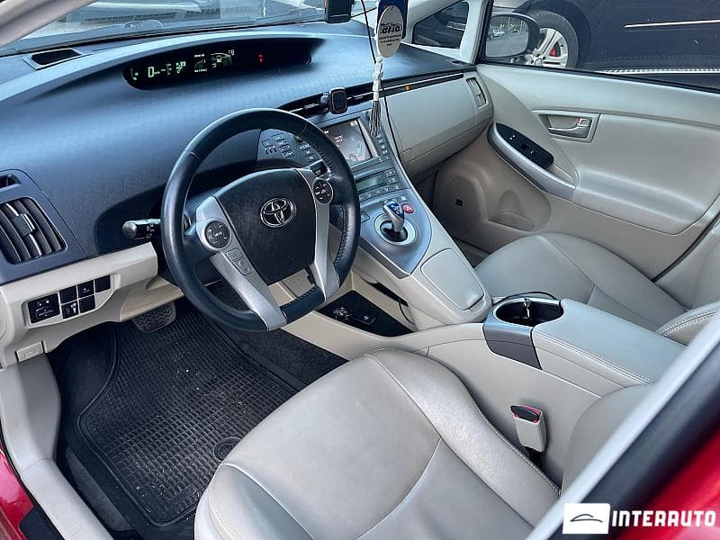 2013 Toyota Prius — Miniatură 5