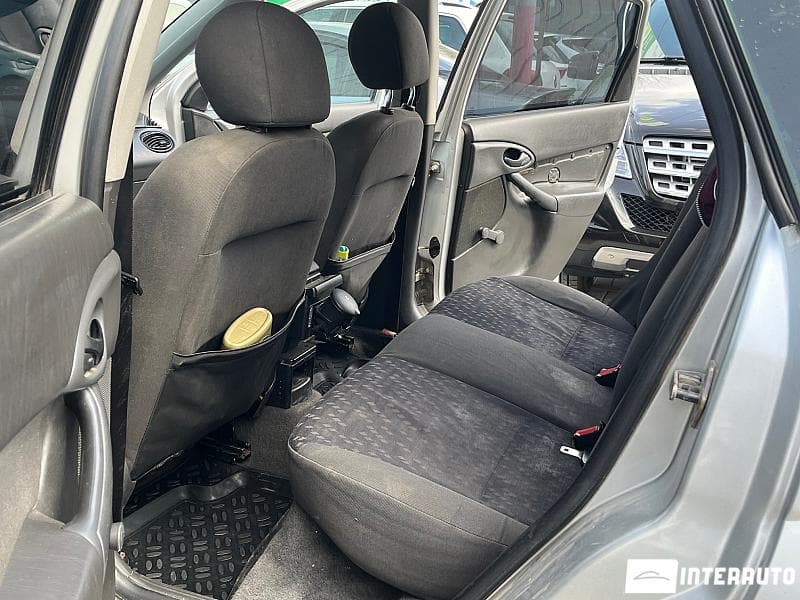 2000 Ford Focus — Miniatură 11
