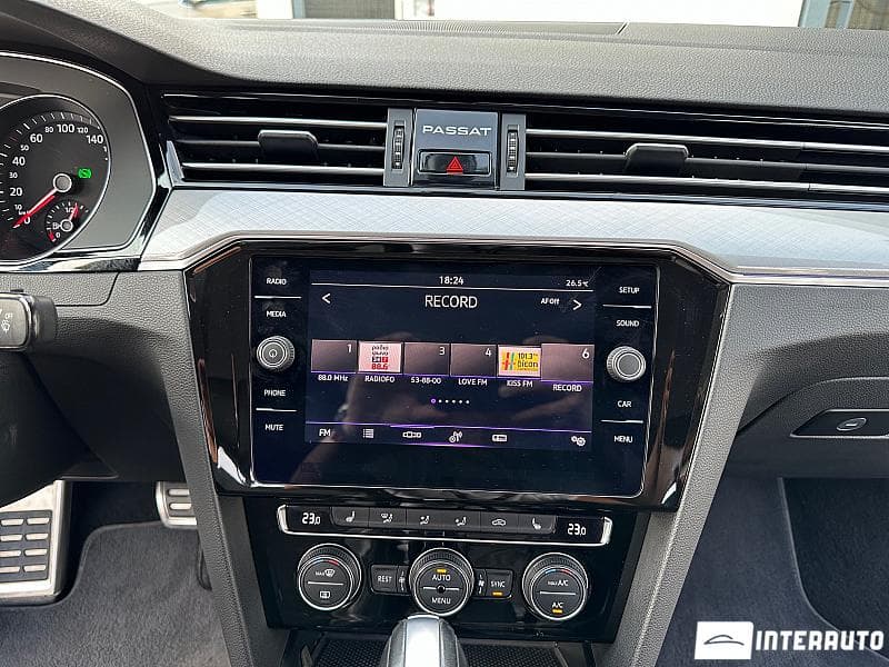 2020 Volkswagen Passat — Miniatură 11