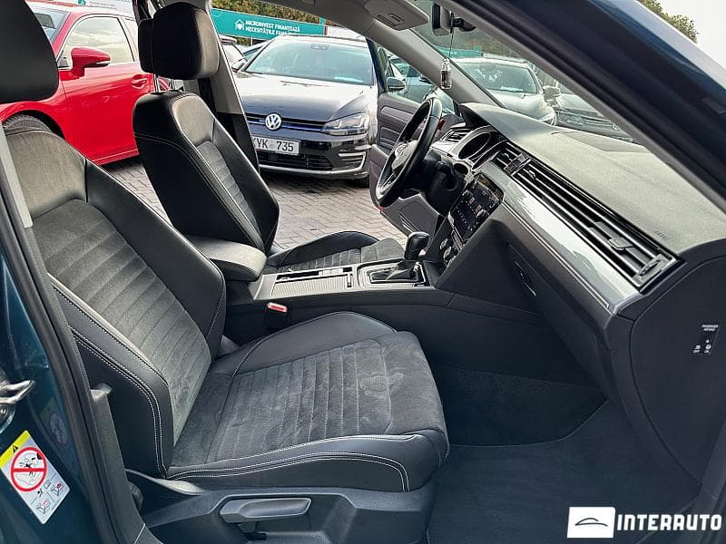 2020 Volkswagen Passat — Miniatură 16