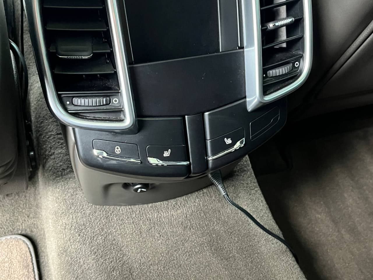 Porsche Cayenne 2017 — Миниатюра 21