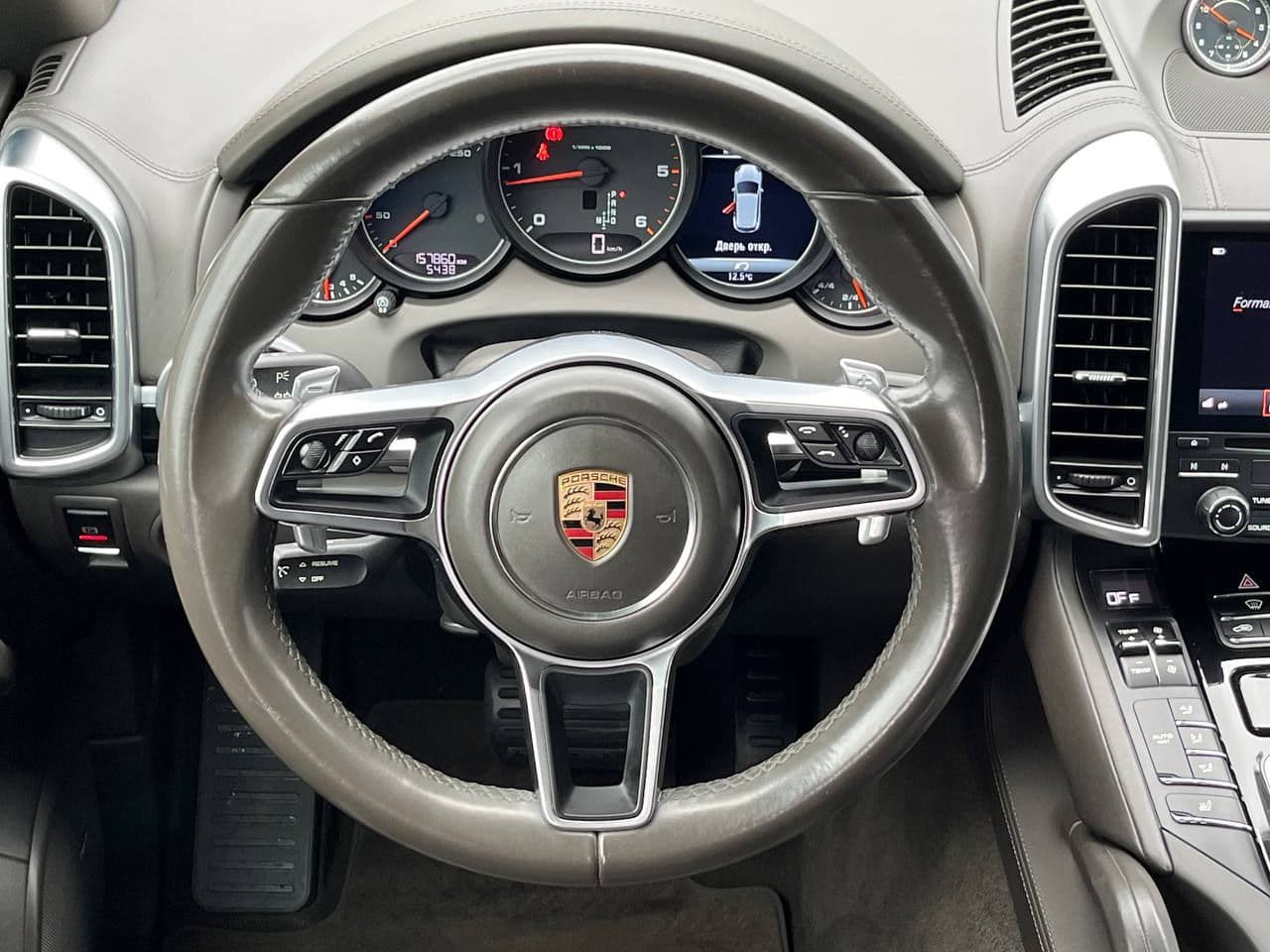 Porsche Cayenne 2017 — Миниатюра 10