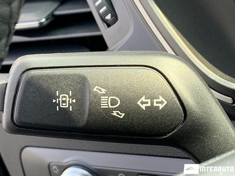 2020 Ford Escape — Miniatură 16