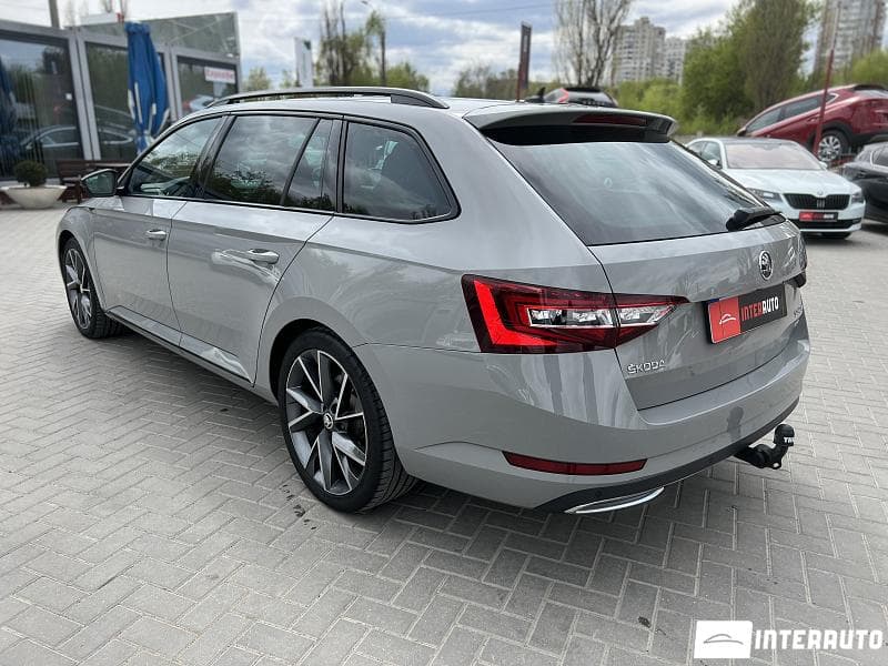 2018 Skoda Superb — Miniatură 4