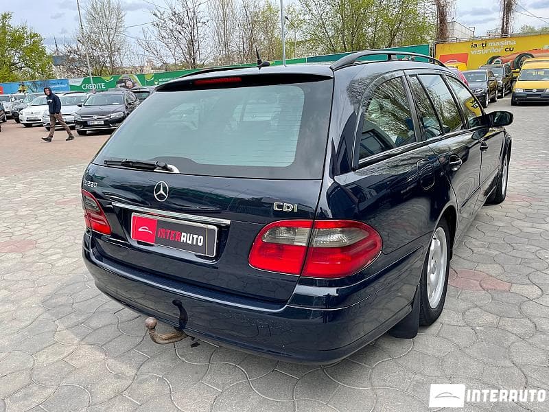 2003 Mercedes E 220 — Miniatură 4