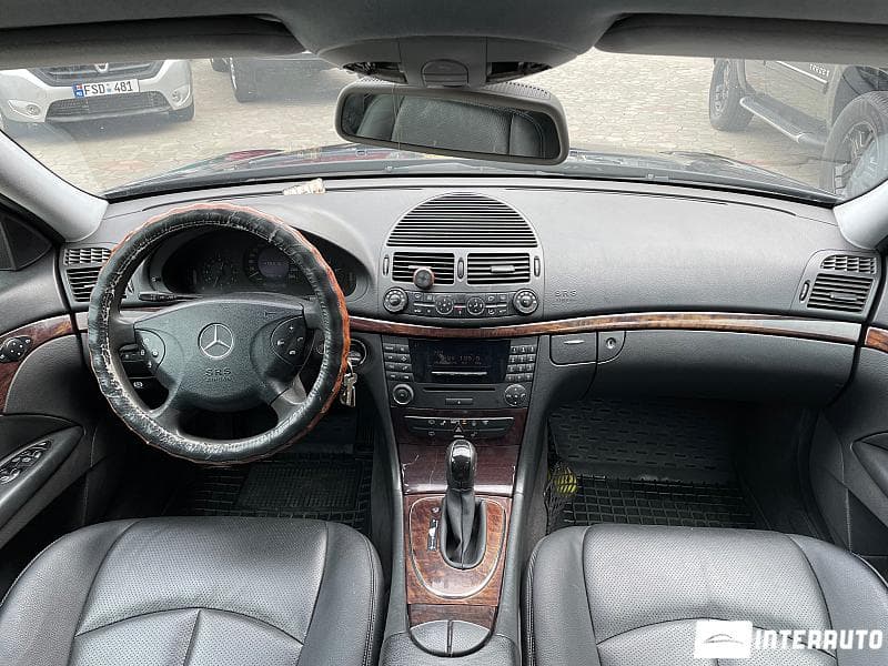 2003 Mercedes E 220 — Miniatură 7