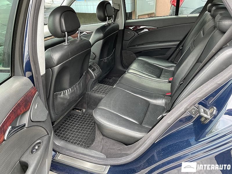 2003 Mercedes E 220 — Miniatură 15