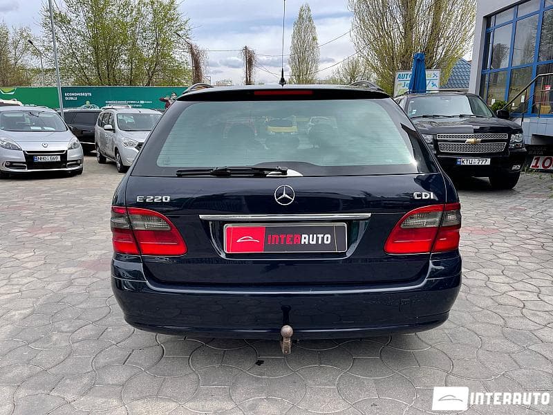 2003 Mercedes E 220 — Miniatură 5